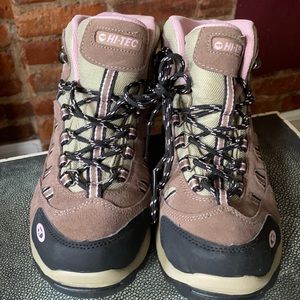 Hi Tec Bandera Mid Waterproof Hiking Boots